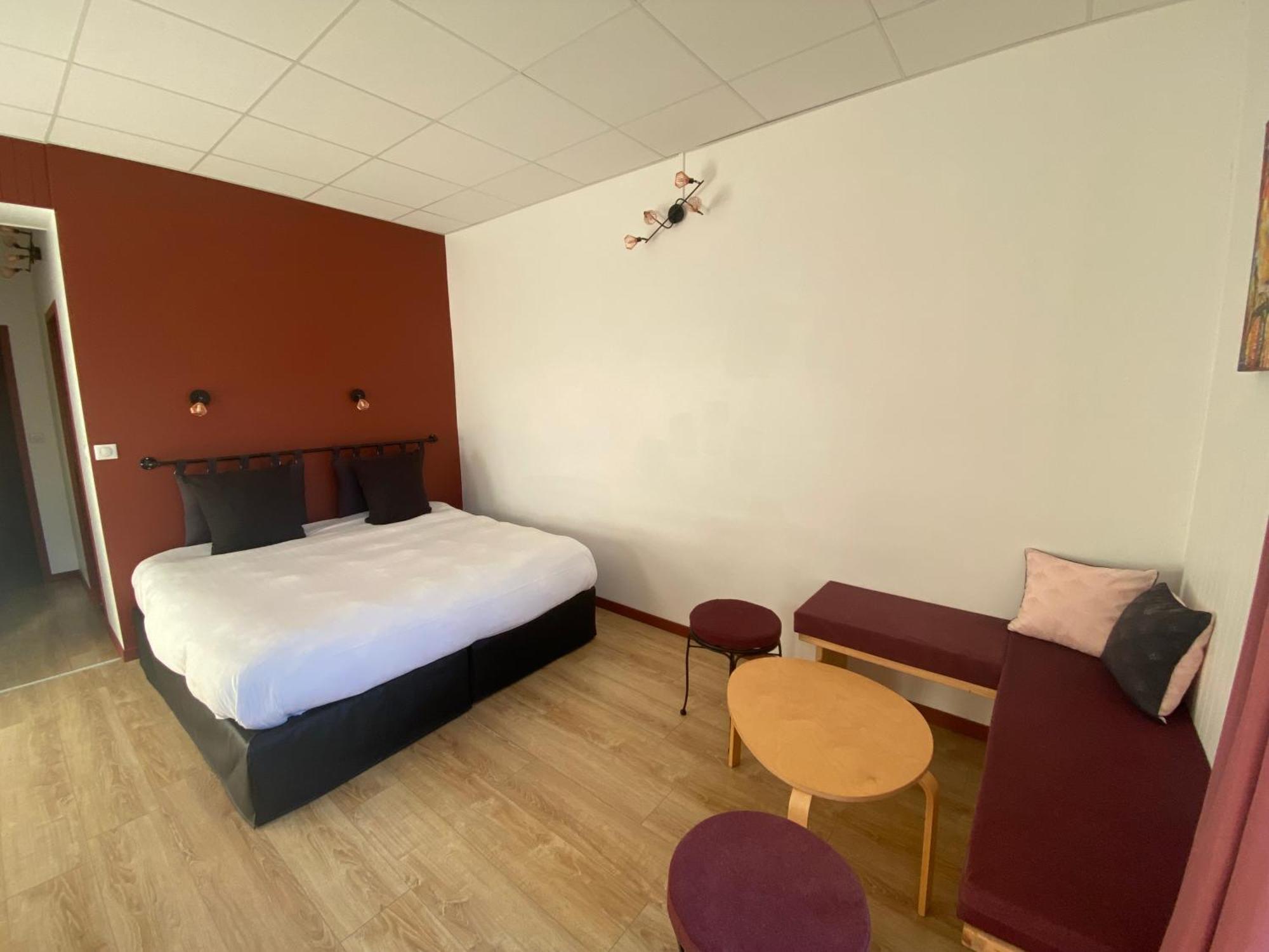 שאמבון-סור-לאק Hotel La Bonne Hotesse מראה חיצוני תמונה