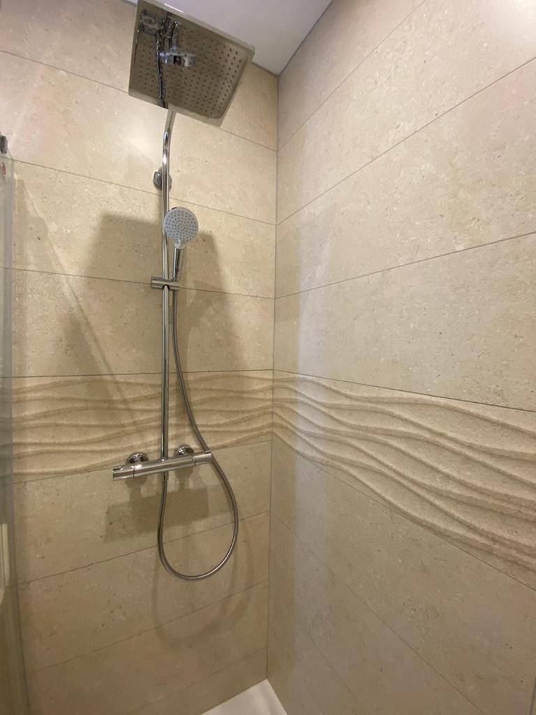 שאמבון-סור-לאק Hotel La Bonne Hotesse חדר תמונה